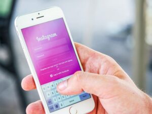 Cómo comercializar eficazmente su negocio de serigrafía en línea