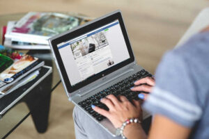 Aumente la visibilidad de su negocio de serigrafía con el marketing en redes sociales