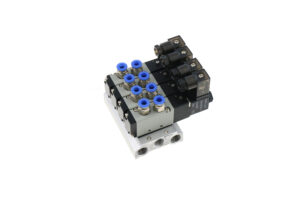 Manifold with 4 valves